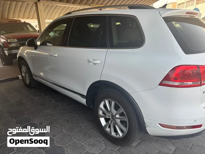 Volkswagen Touareg 2013 photo 2