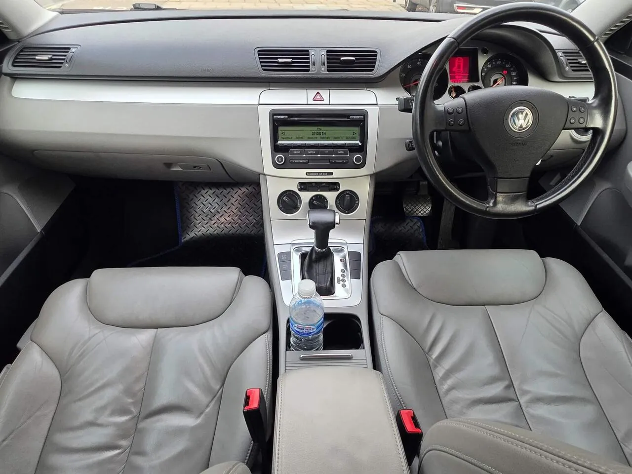 Volkswagen Passat 2008 photo 2