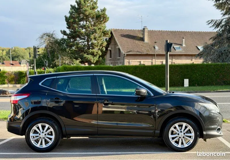 Nissan Qashqai 2014 photo 2