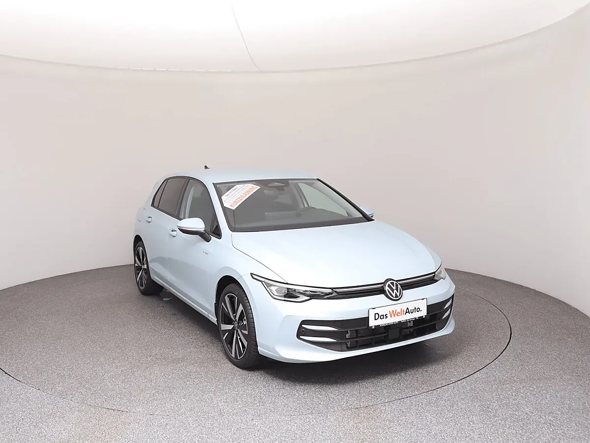 Volkswagen Golf 2026 photo 2