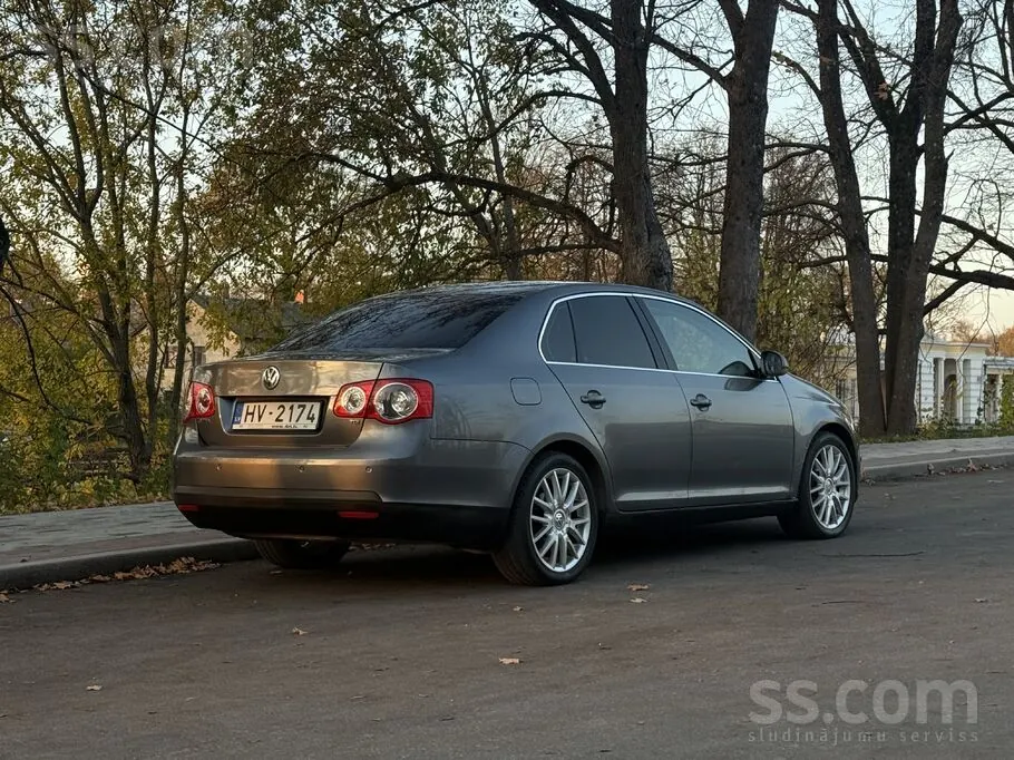 Volkswagen Jetta 2005 photo 4