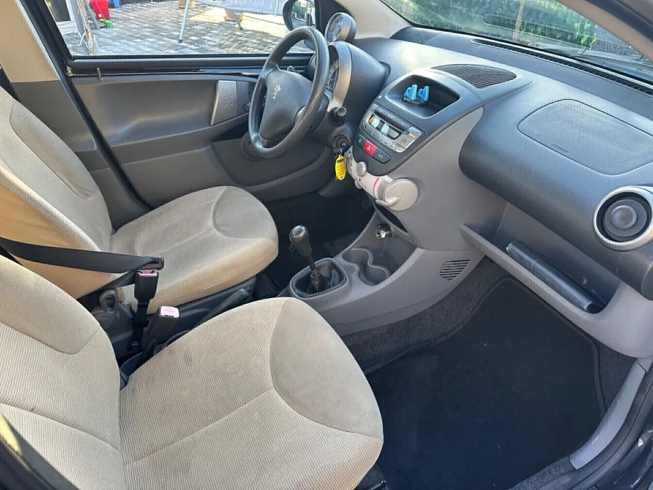 Peugeot 107 2006 photo 4