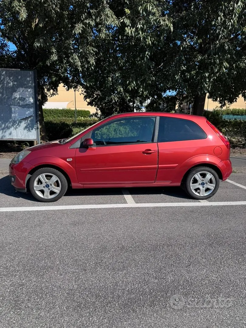 Ford Fiesta 2008 photo 3
