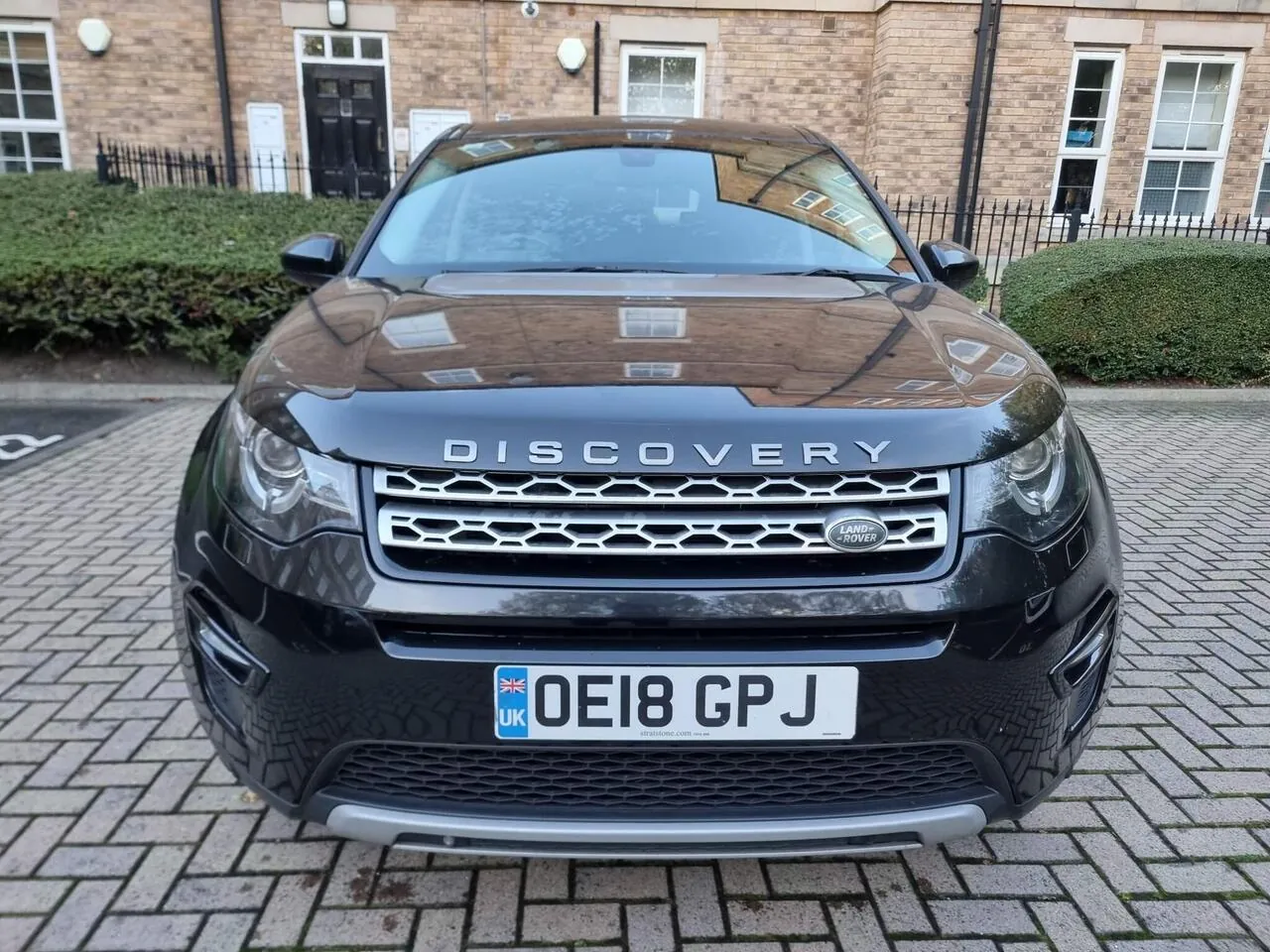 Land Rover Discovery Sport 2018 photo 3