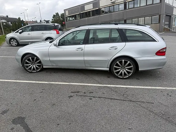 Mercedes-Benz E220 D 2008 photo 4