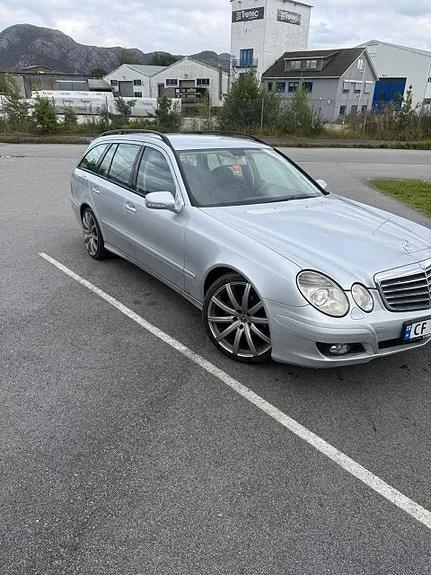 Mercedes-Benz E220 D 2008 photo 2