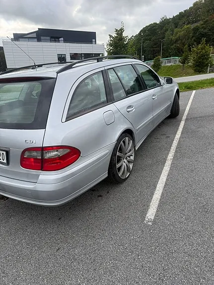 Mercedes-Benz E220 D 2008 photo 5