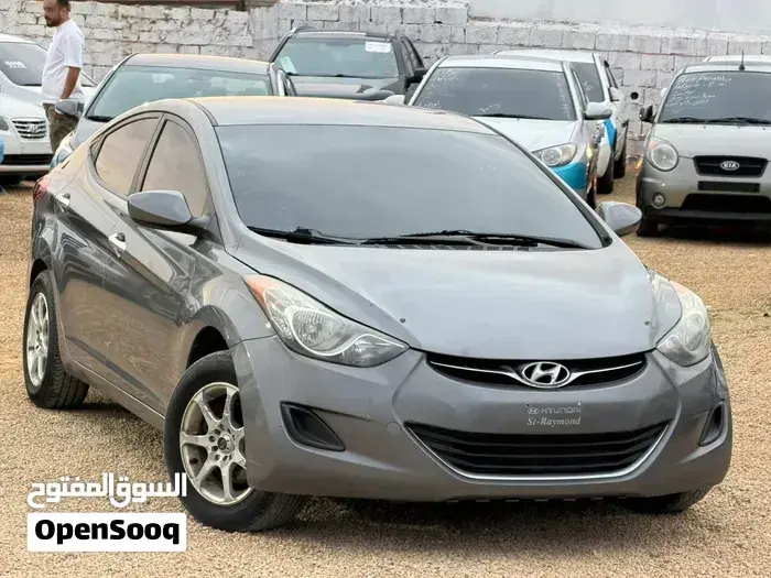 Hyundai Elantra 2013 photo 2
