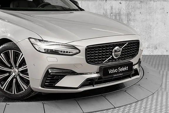 Volvo V90 2024 photo 2