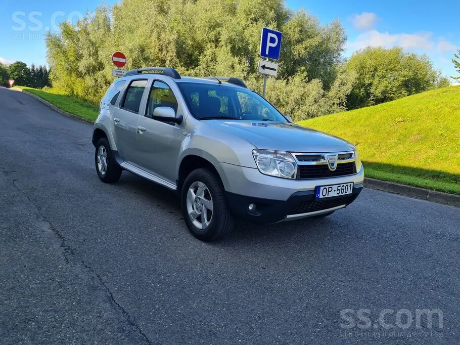 Dacia Duster 2010 photo 3