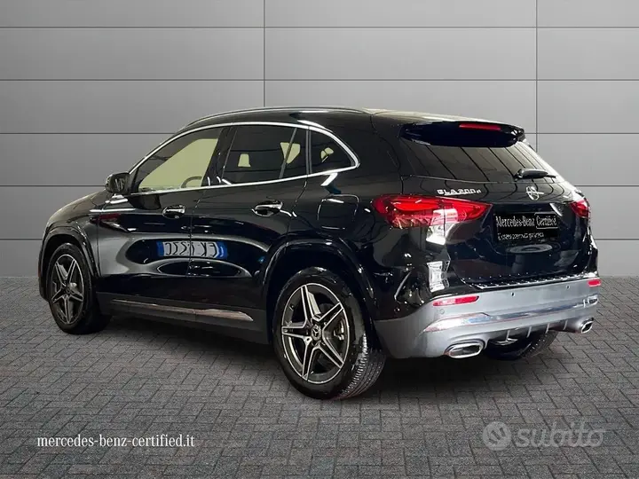Mercedes-Benz Gla 2023 photo 2
