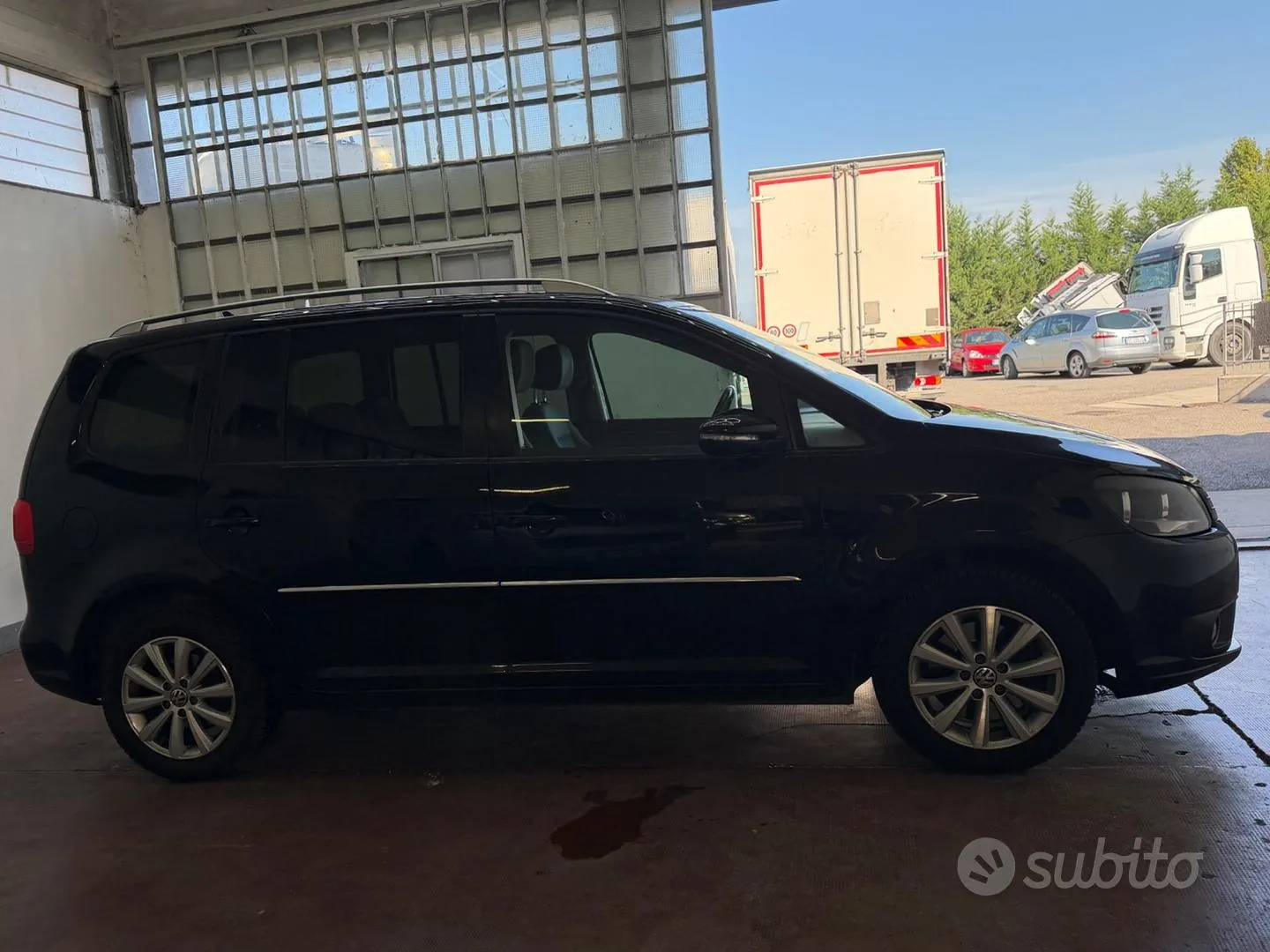 Volkswagen Touran 2013 photo 4