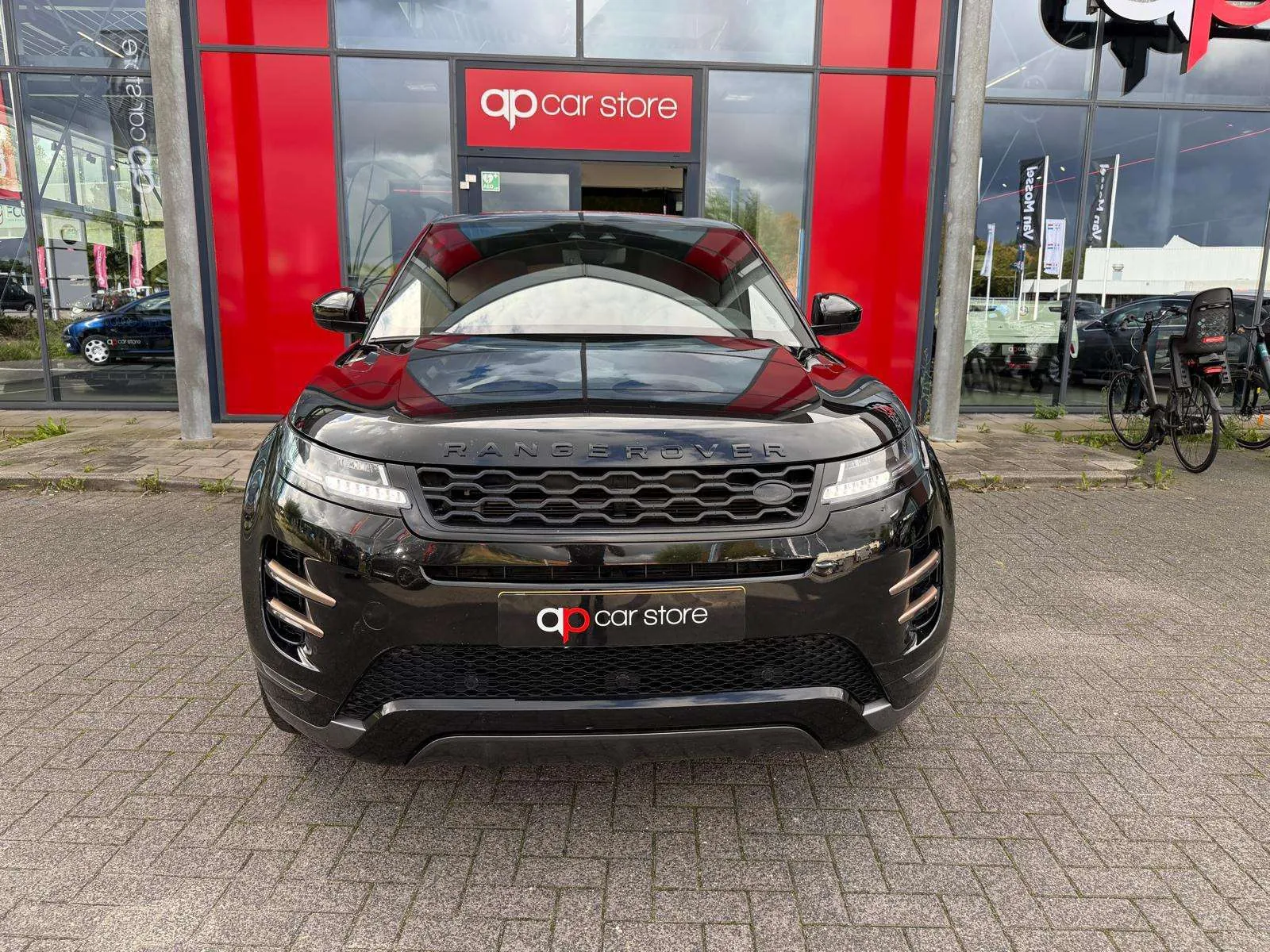 Land Rover Range Rover Evoque 2019 photo 2
