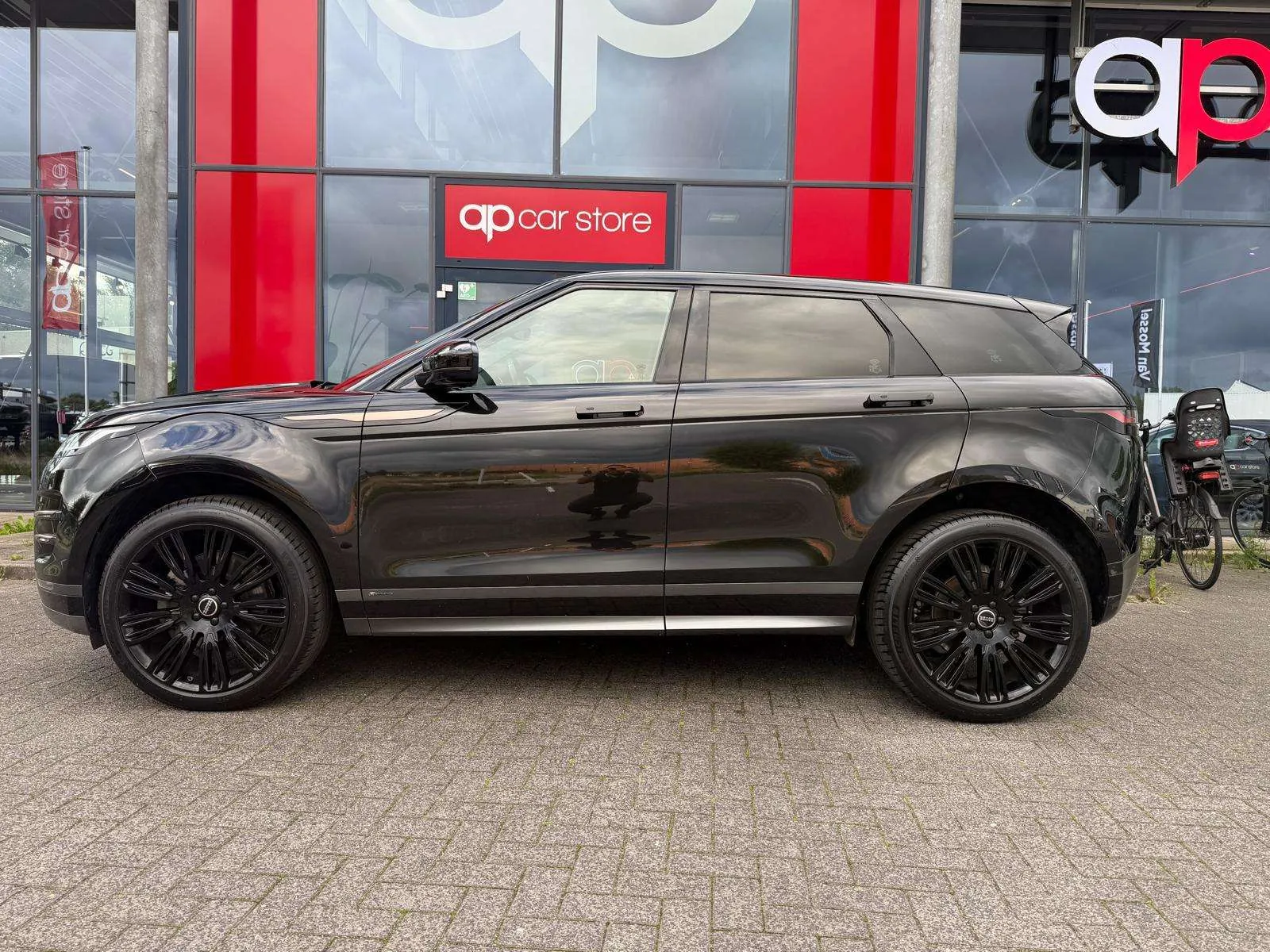 Land Rover Range Rover Evoque 2019 photo 4