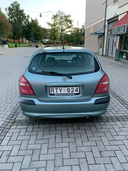 Nissan Almera