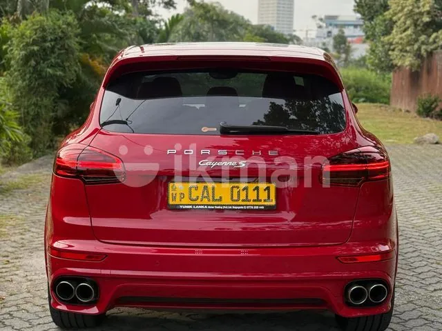Porsche Cayenne 2015 photo 2