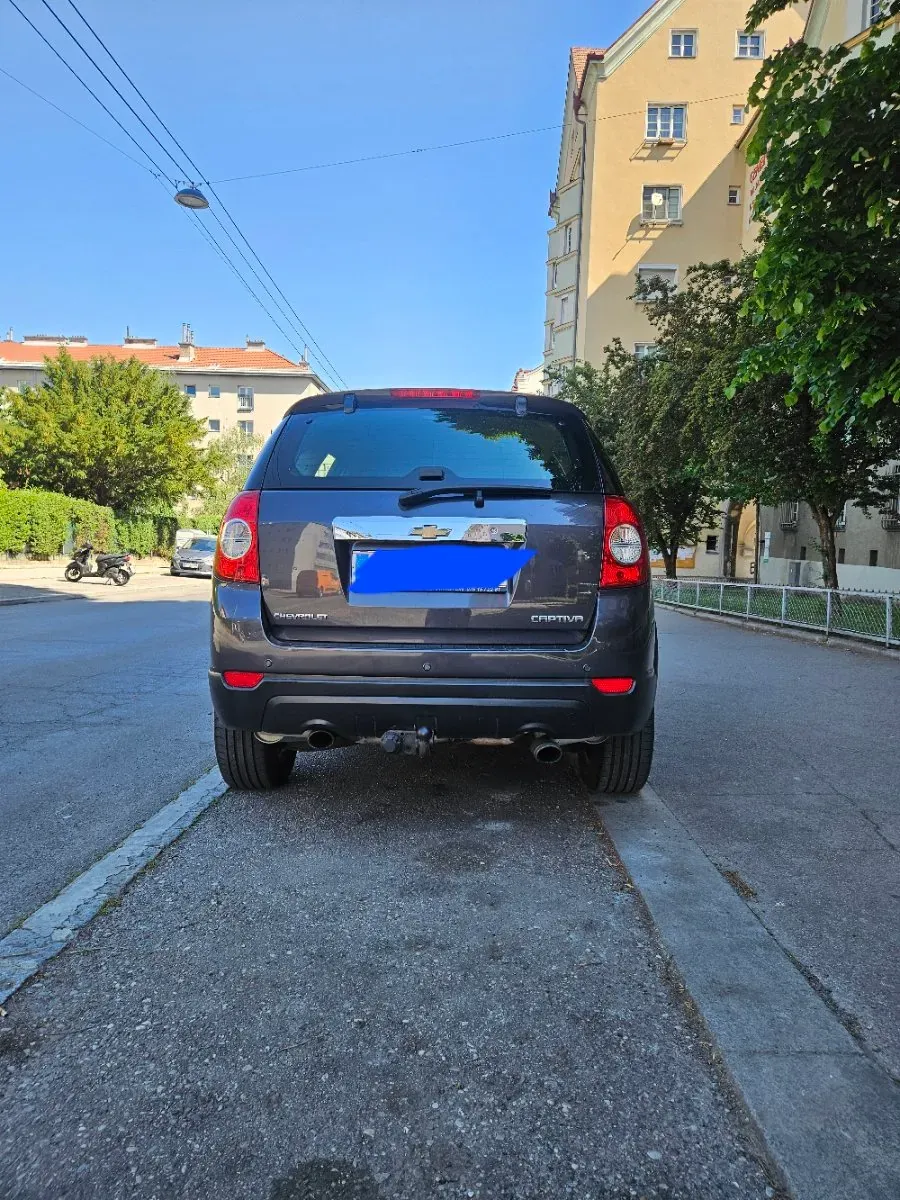 Chevrolet Captiva 2012 photo 2