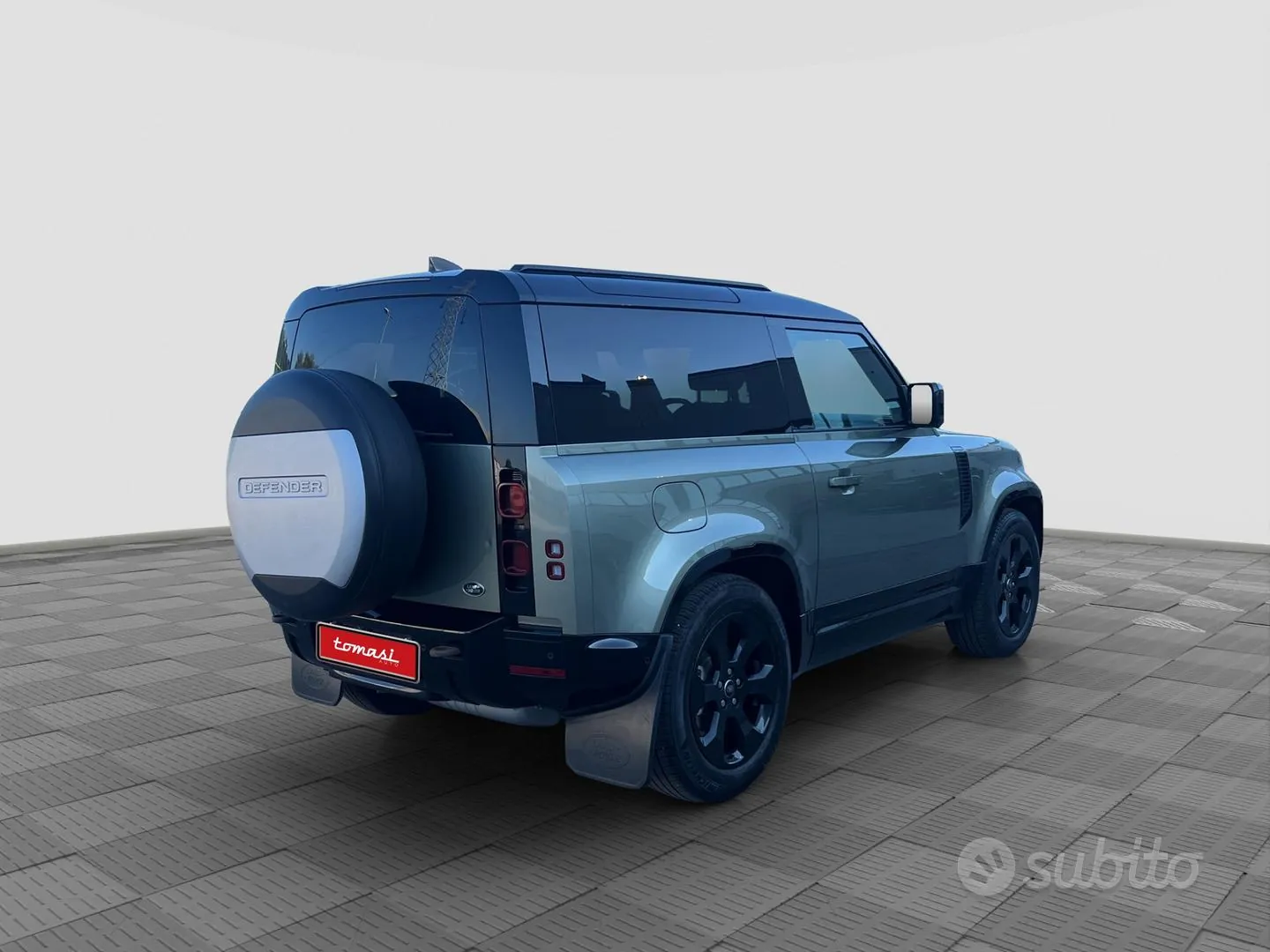 Land Rover Defender 2023 photo 5