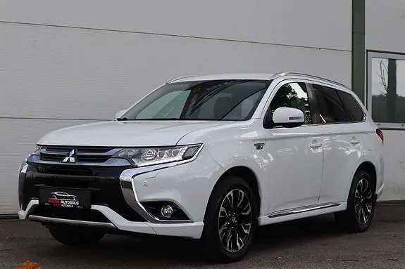 Mitsubishi Outlander 2016 photo 2