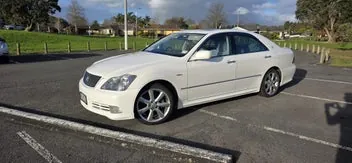 Toyota Crown 2004 photo 2