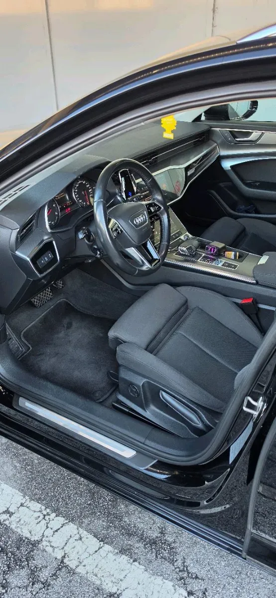 Audi A6 2019 photo 2