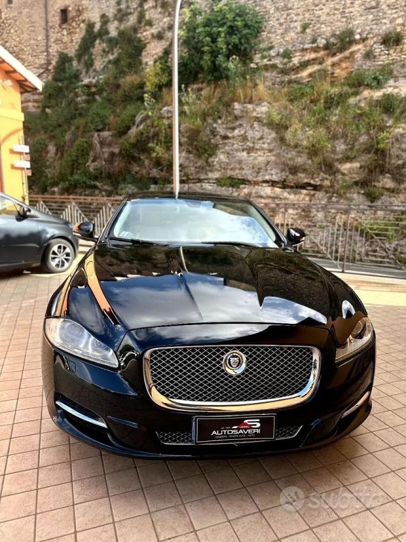 Jaguar Xj