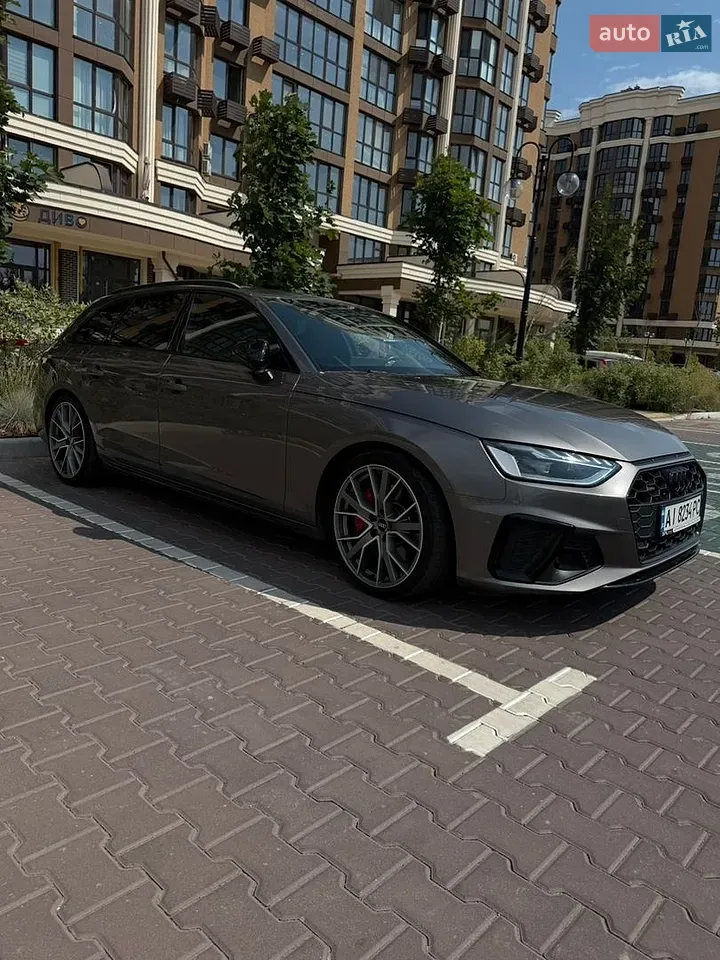 Audi A4 2019 photo 4