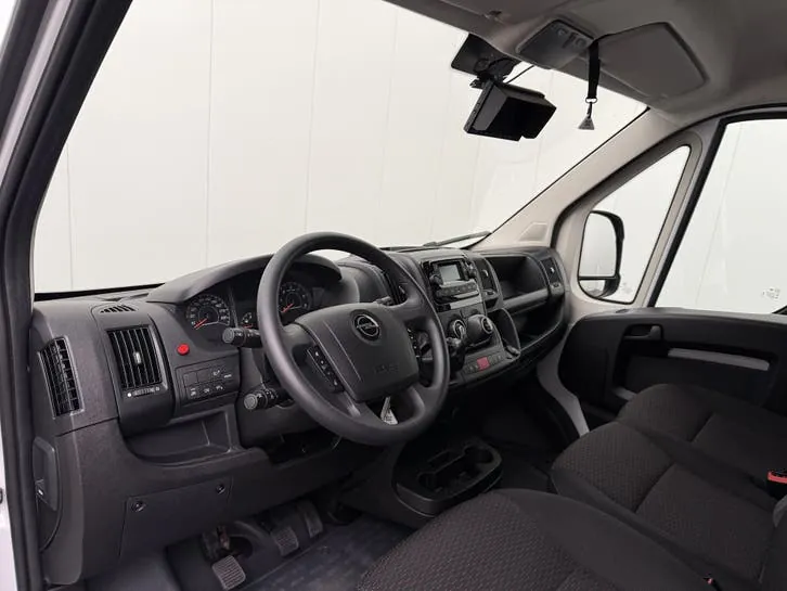 Opel Movano 2024 photo 3