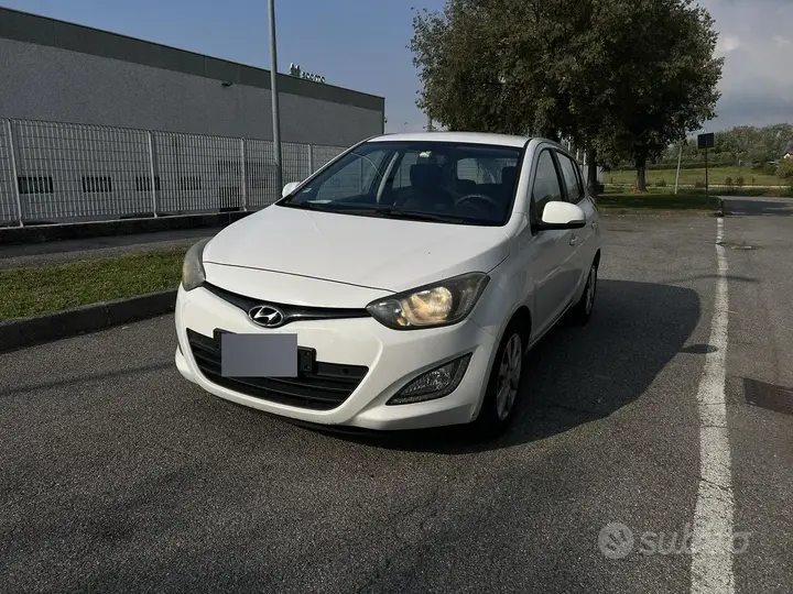 Hyundai I20