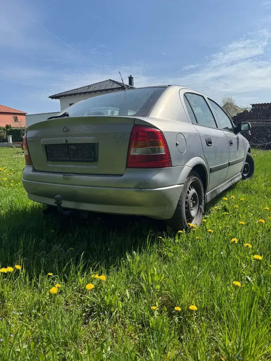Opel Astra 2000 photo 3