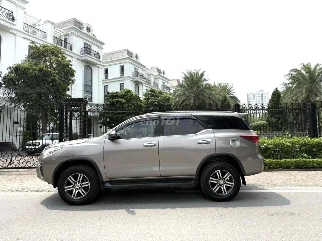Toyota Fortuner 2019 photo 4