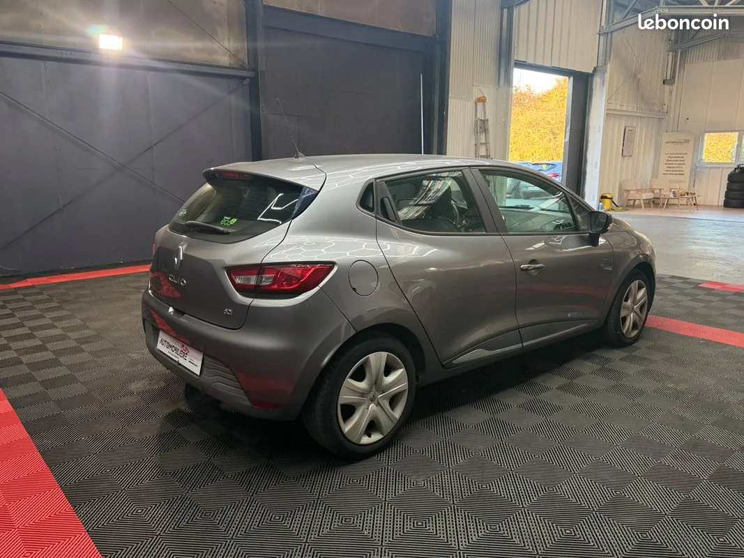 Renault Clio 2015 photo 5