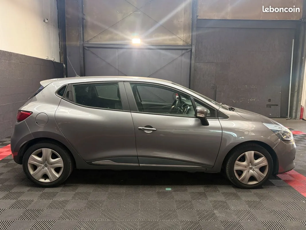 Renault Clio 2015 photo 4