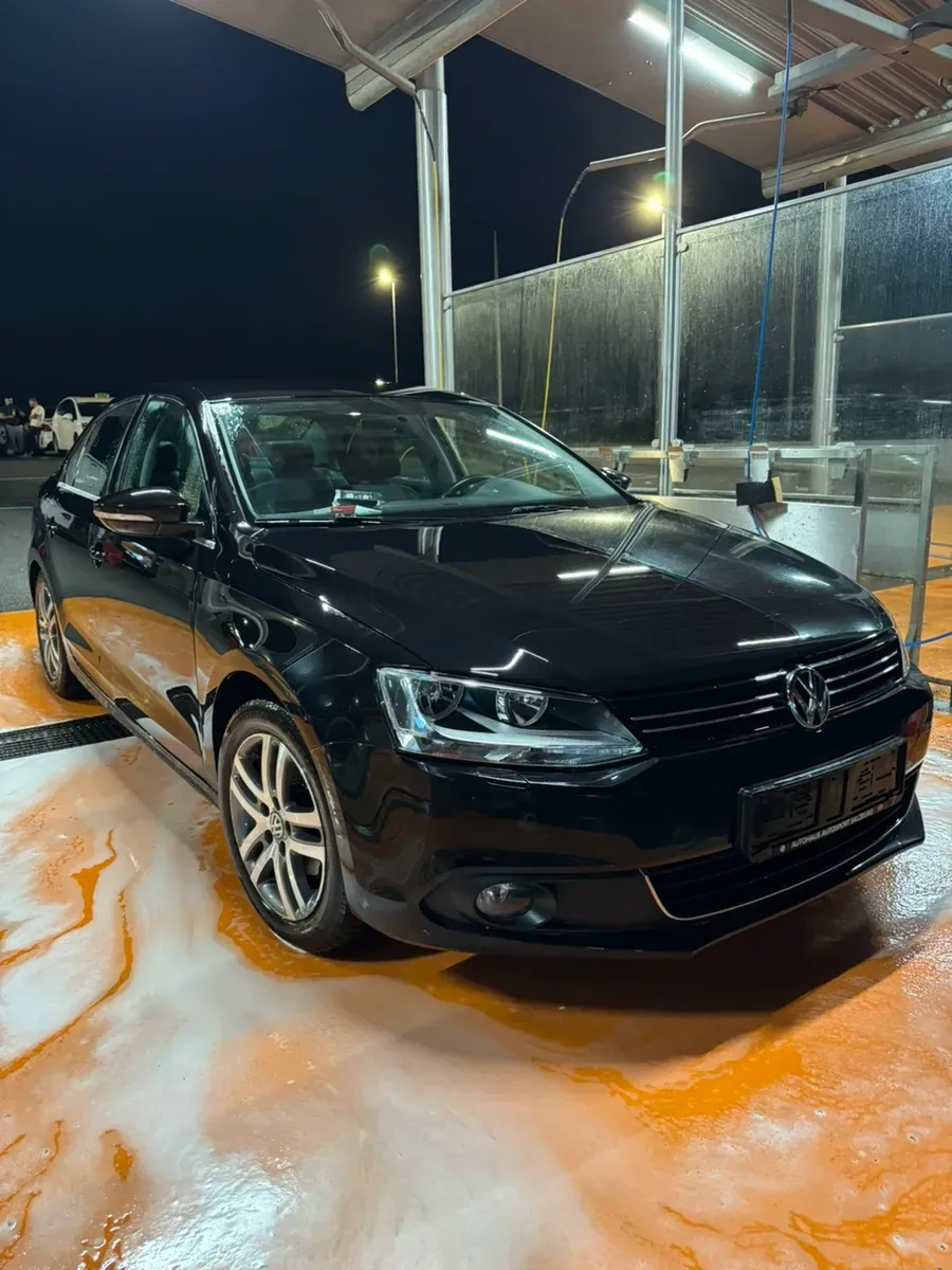 Volkswagen Jetta 2011 photo 2