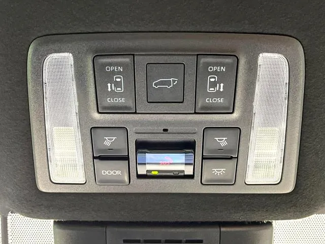 Toyota Corolla Hybrid Sz 2024 photo 3