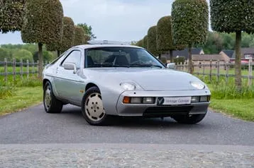 Porsche 928