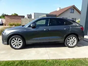 Audi Q3 2024 photo 2
