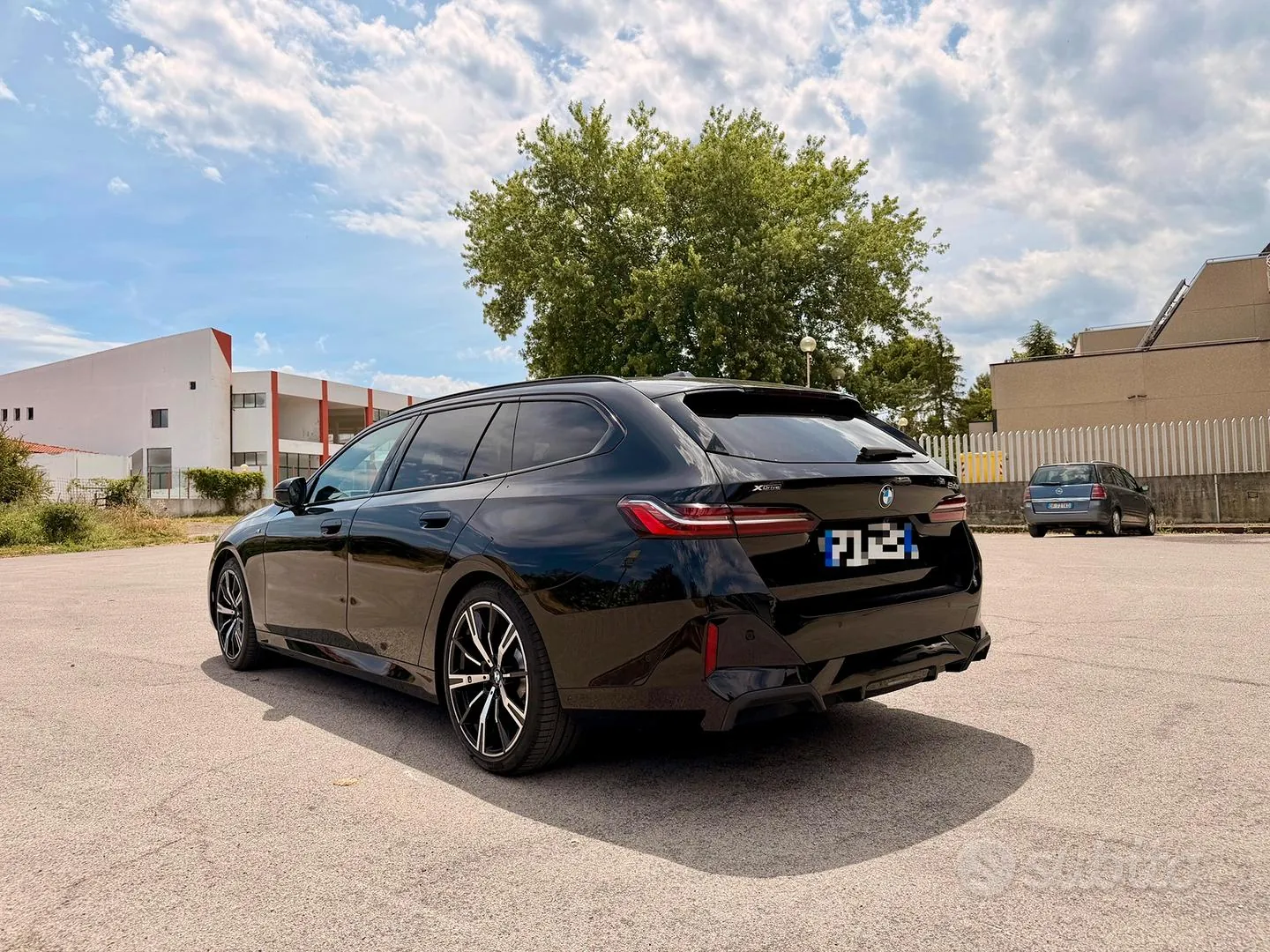 BMW 5 Series 2025 photo 3