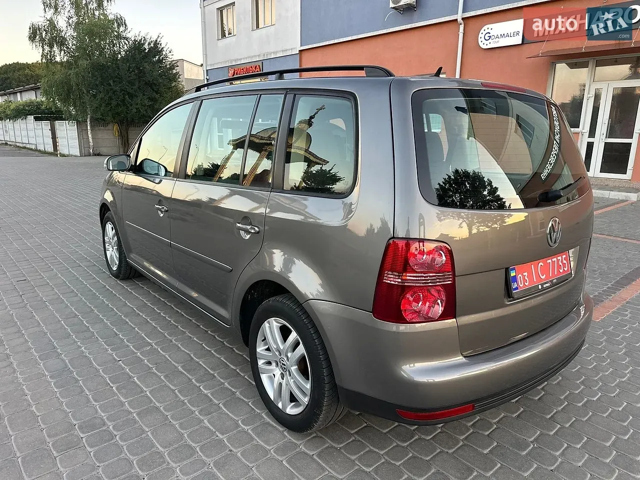 Volkswagen Touran 2009 photo 5