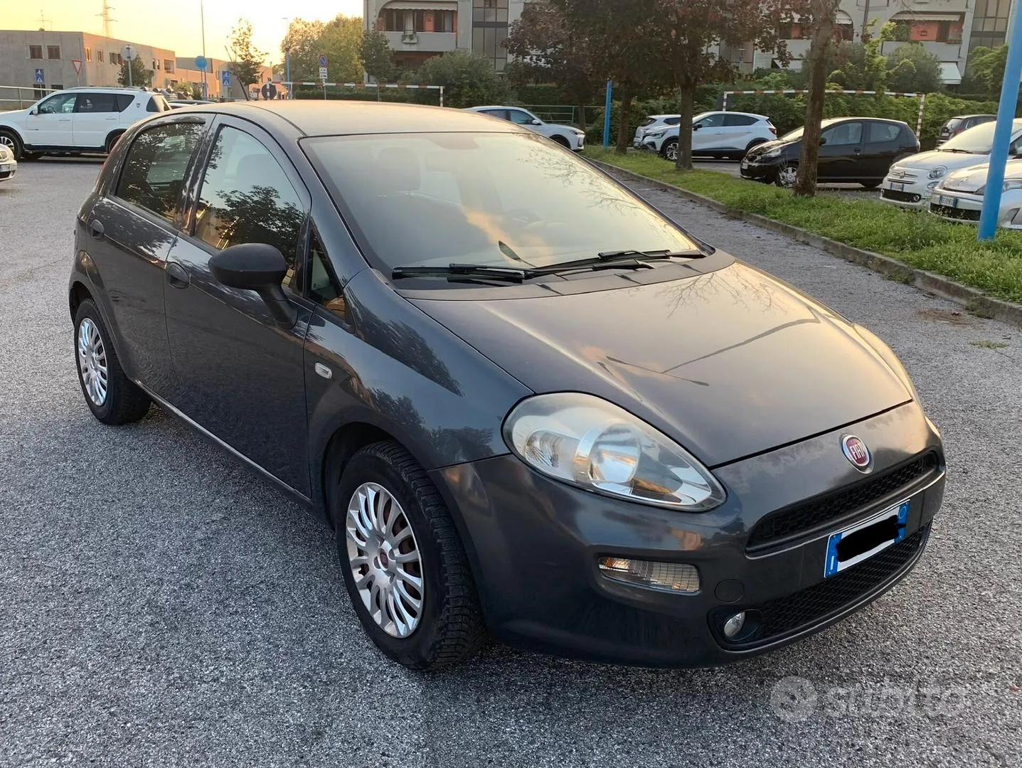 Fiat Punto 2015 photo 2