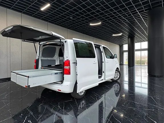 Peugeot E-Expert 2021 photo 2