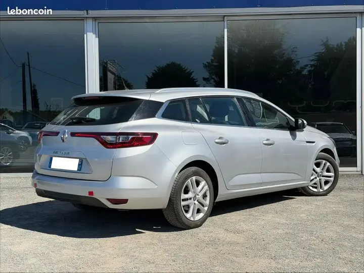 Renault Megane 2019 photo 4
