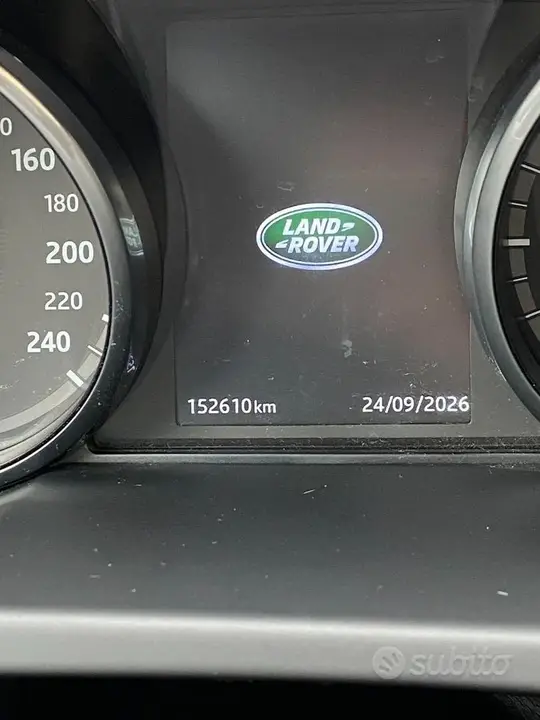 Land Rover Discovery Sport 2017 photo 4