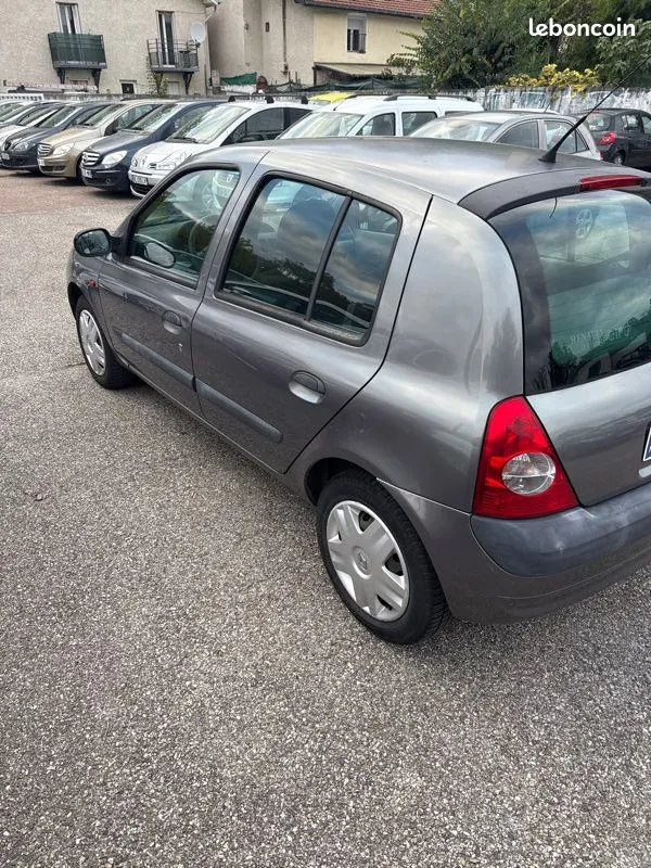 Renault Clio 2002 photo 5