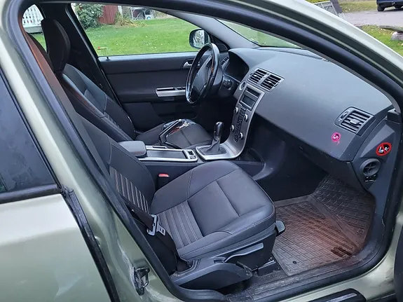 Volvo V50 2010 photo 4