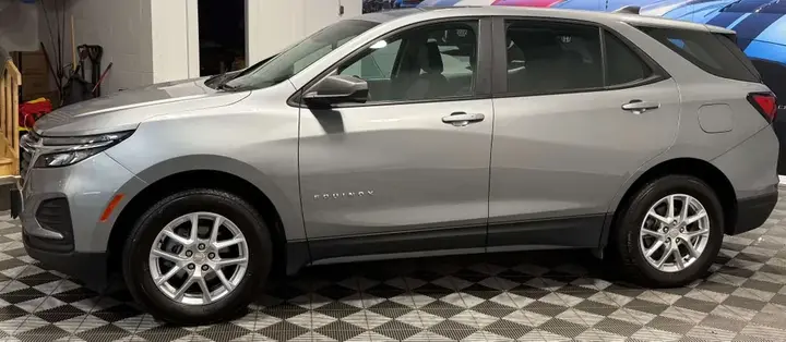 Chevrolet Equinox 2024 photo 2