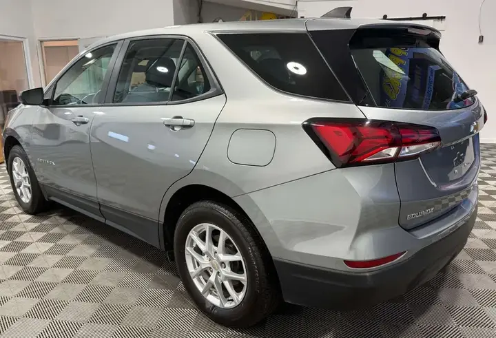 Chevrolet Equinox 2024 photo 3