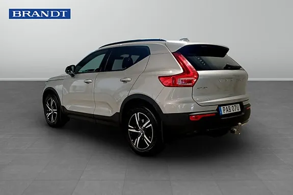 Volvo Xc40 2025 photo 2