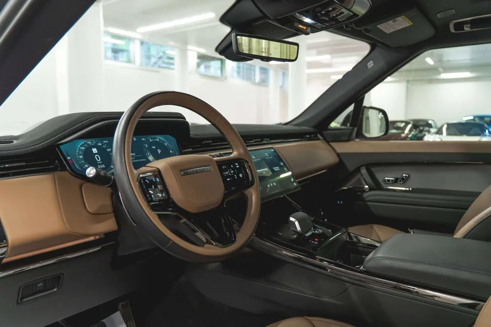 Land Rover Range Rover Sport 2025 photo 2