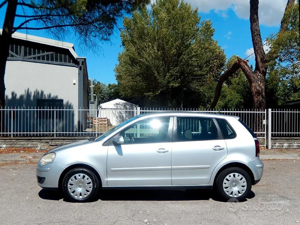 Volkswagen Polo 2008 photo 4